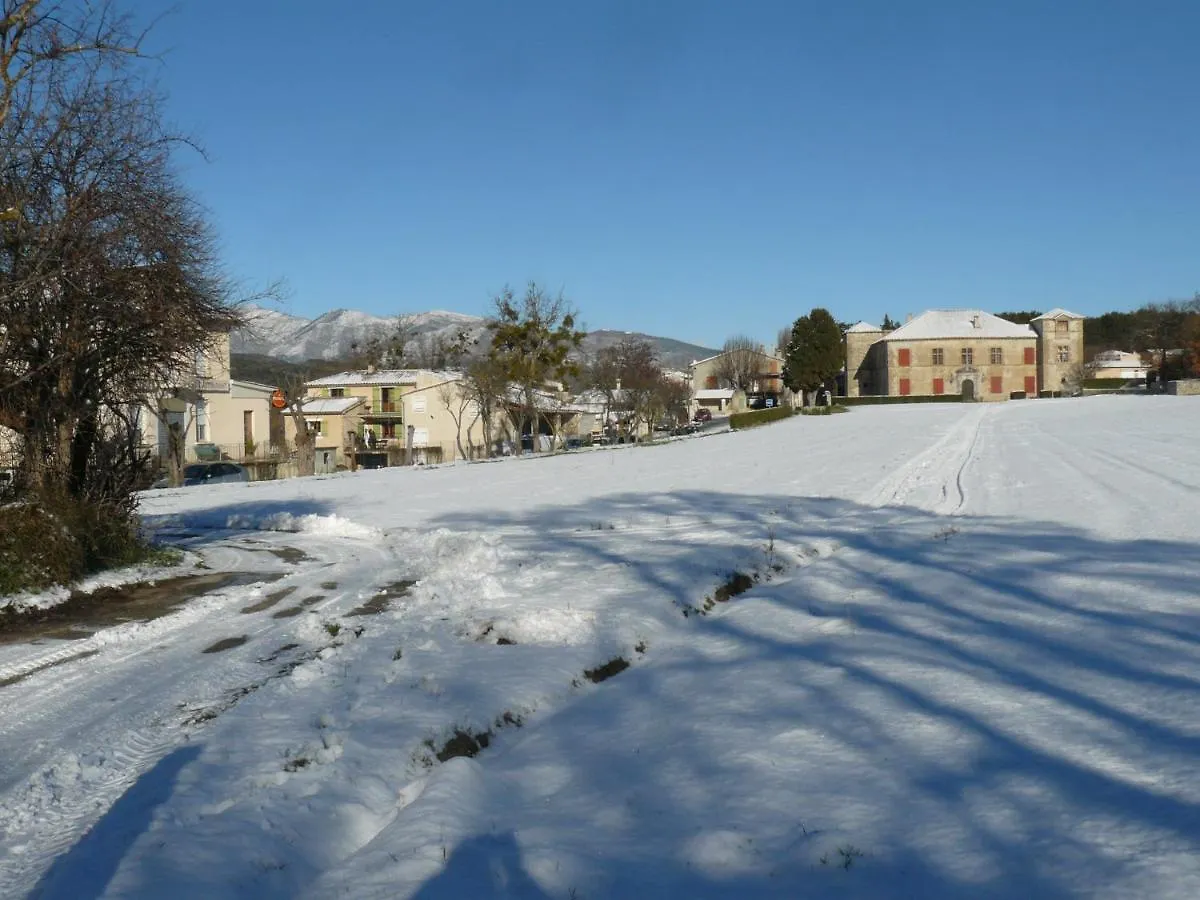 Апартаменты Gite La Grange Au Coeur De La Provence Le Chaffaut-Saint-Jurson